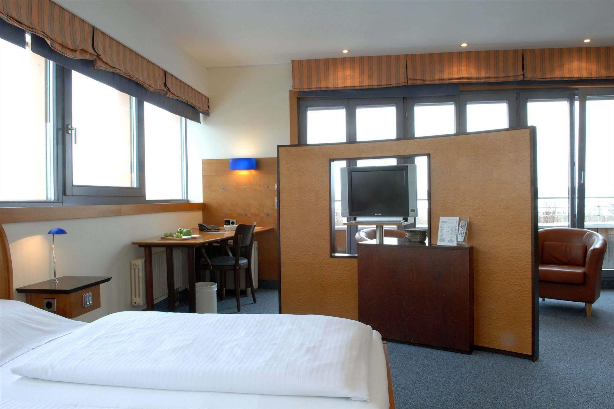 Hotel Leipheim Sued Εξωτερικό φωτογραφία